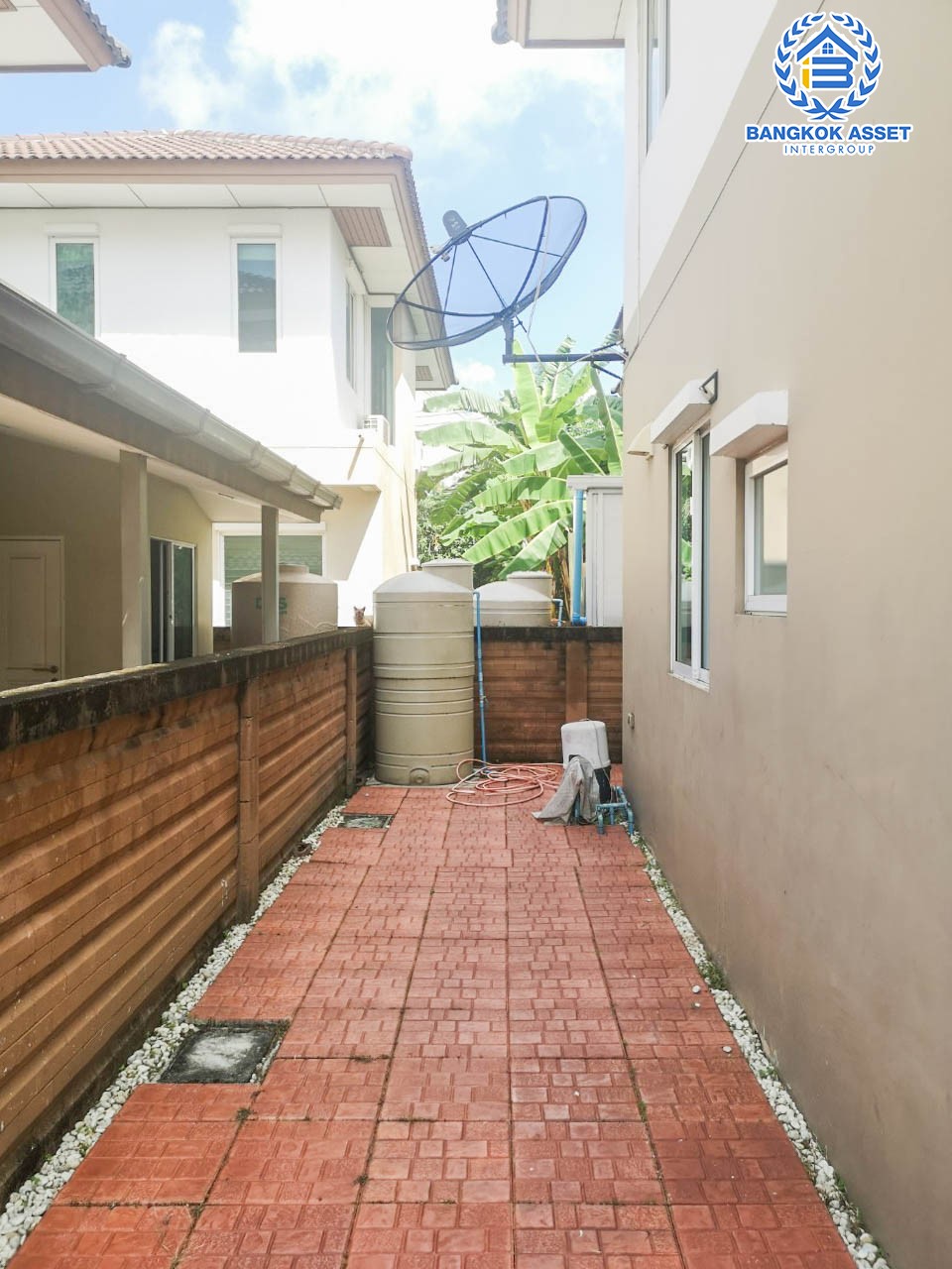 *****บ้านเดี่ยวมือสอง ม.ฮาบิเทีย ราชพฤกษ์ หลังมุม จากแบรนด์คุณภาพ Sansiri เนื้อที่ 58.1 ตร.ว. ฟังก์ชัน 3 ห้องนอน 3 ห้องน้ำ จอดรถได้ 2 คัน บนทำเลติดถนนใหญ่345 พร้อมเชื่อมสู่ราชพฤกษ์, แจ้งวัฒนะ และติวานนท์ ฯลฯ ได้อย่างรวดเร็ว ใกล้ทางด่วน "ศรีสมาน" และรายล้อมด้วยสิ่งอำนวยความสะดวกครบ